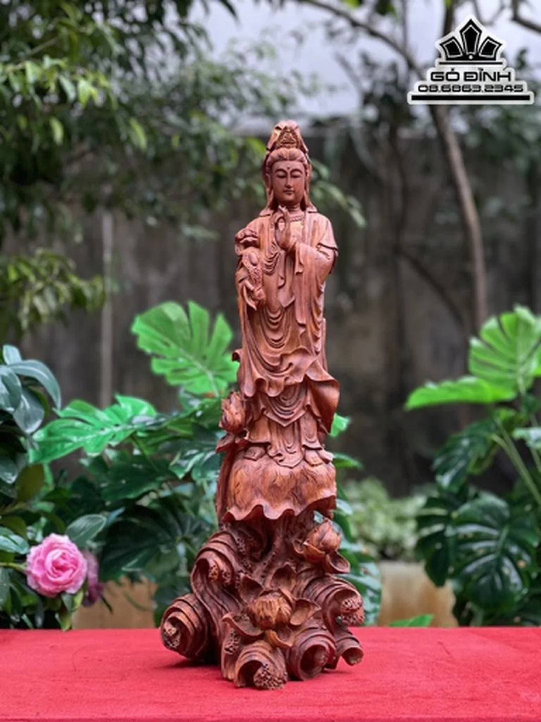 Tượng Quan Âm đá trắng trang nghiêm Ảnh thỉnh tượng quan âm bằng đá trắng trong không gian thờ