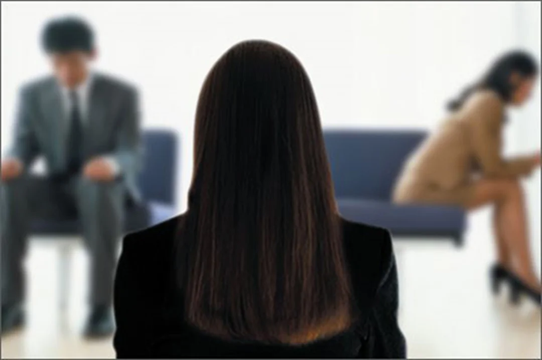 cách hóa giải ngũ hành tương khắc bằng yếu tố trung gian
