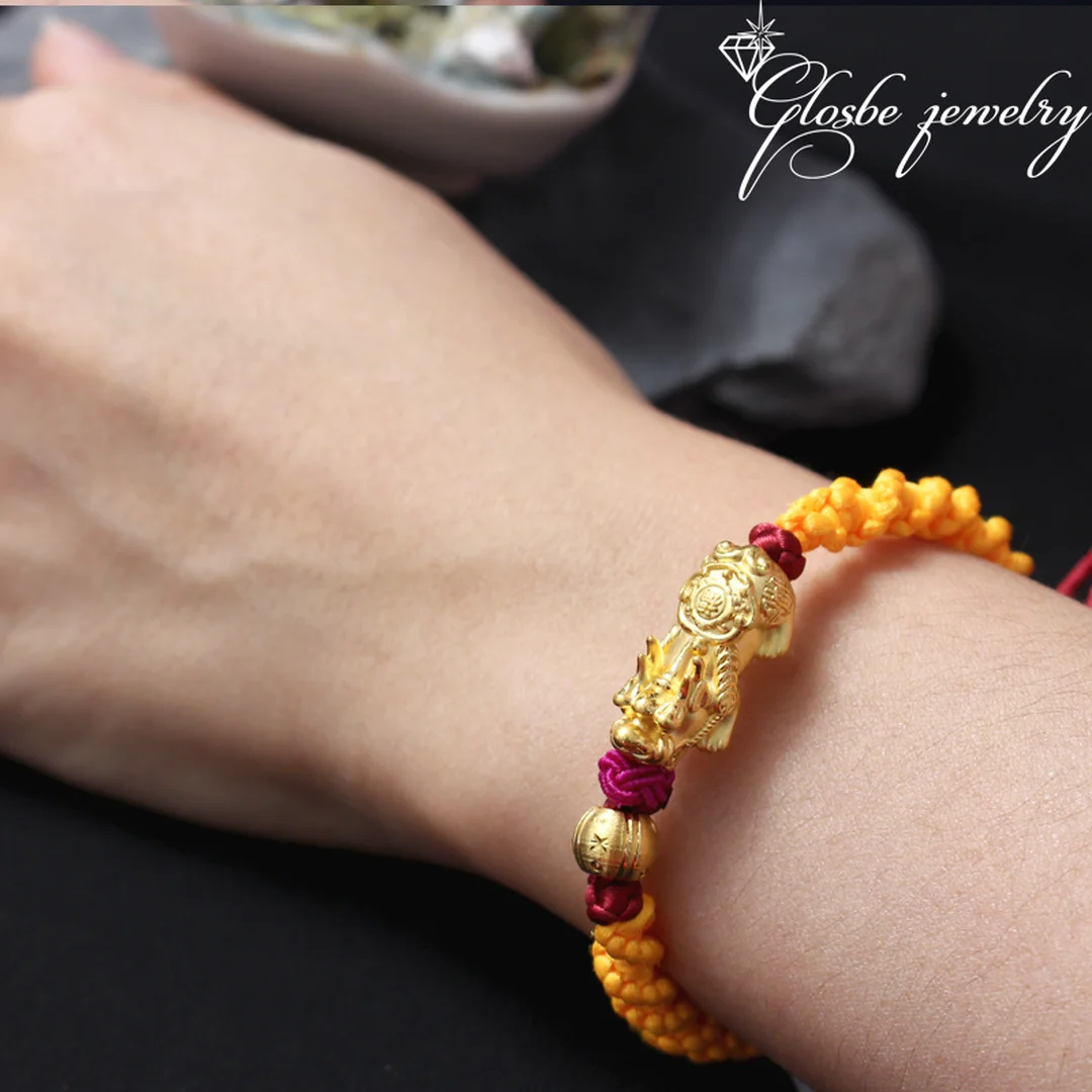 charm tỳ hưu vàng 24k trên vòng tay con tỳ hưu vàng