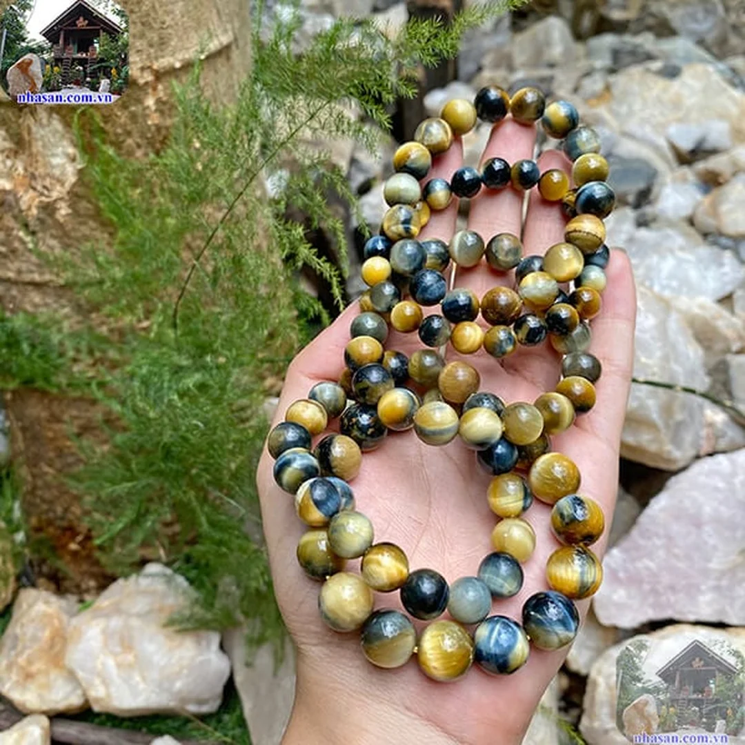 Chuỗi đá mắt hổ chim ưng phối charm bạc chuỗi đá mắt hổ chim ưng phối charm bạc
