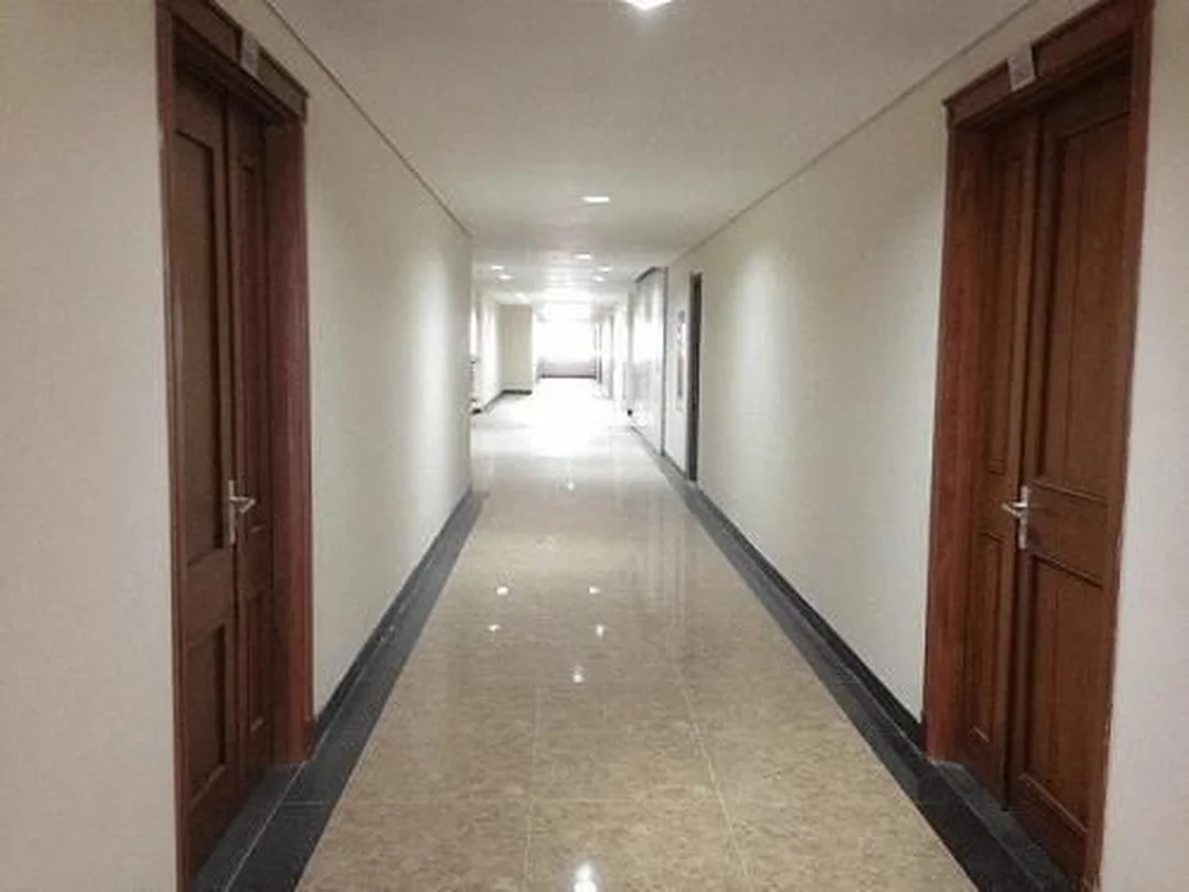 khắc phục lỗi phong thủy nhà ở khi hai cửa chính đối diện nhau