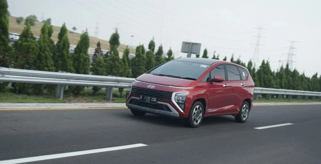 mệnh hỏa mua xe màu gì so sánh xe màu cam đỏ