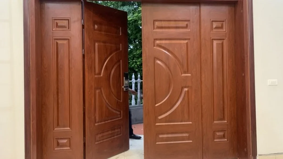 mẹo phong thủy nhà ở bố trí cửa chính thông thoáng