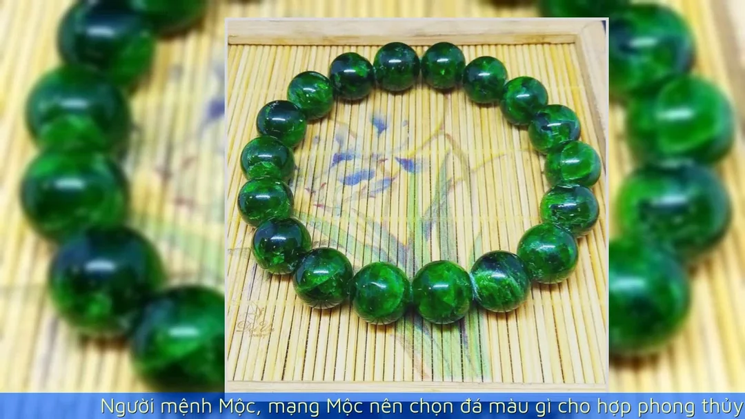 Người mệnh Mộc hợp đá trang sức màu gì