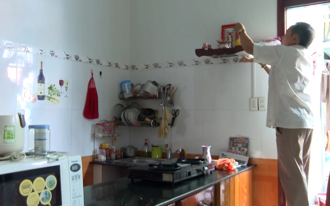 phong thủy bàn thờ ông táo kiểm tra trước khi lắp đặt