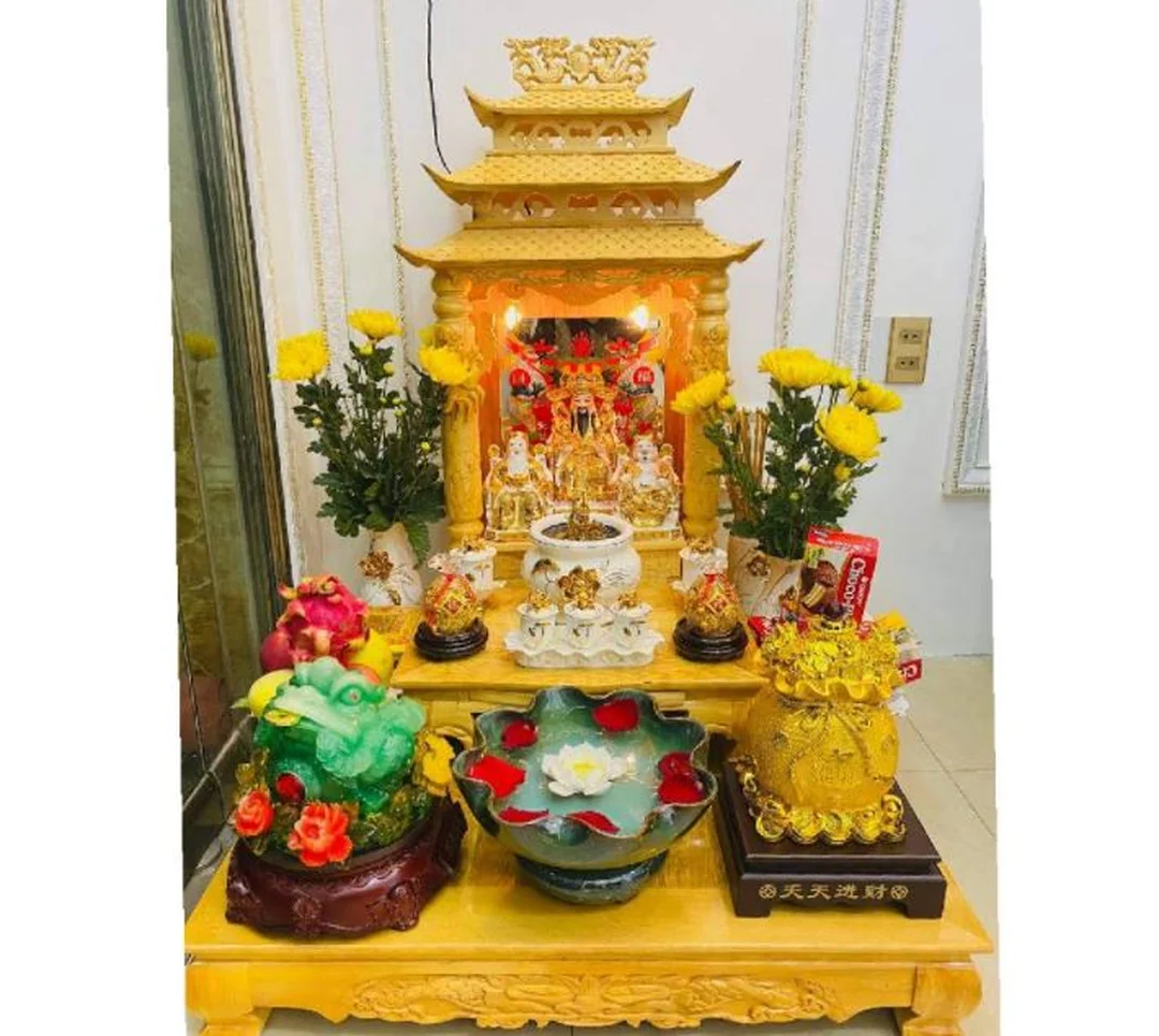 Cách bài trí bàn thờ Thần Tài theo phong thủy phong thủy bàn thờ thần tài theo hướng và mệnh gia chủ