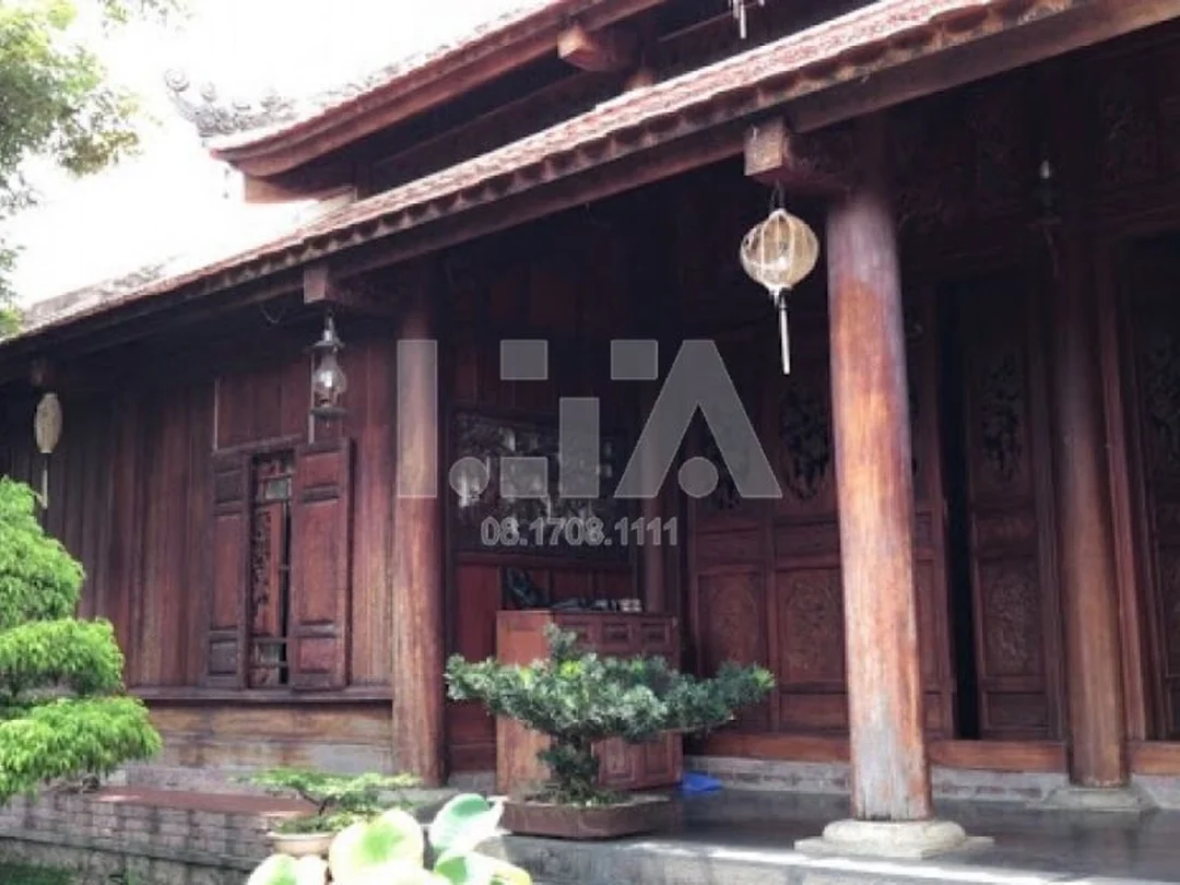 Cửa chính và phòng khách trong phong thủy nhà ở Việt Nam phong thủy nhà ở Việt Nam trong kiến trúc nhà gỗ truyền thống