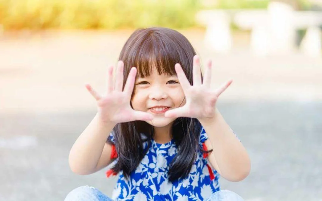 tên con gái mệnh Kim 2023 theo Kim Thổ Thủy
