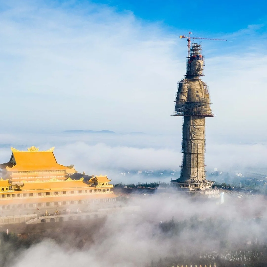 Toàn cảnh chùa Minh Đức và tượng Quan Âm trên núi Thiên Mã toàn cảnh tượng quan âm cao nhất việt nam trên núi Thiên Mã
