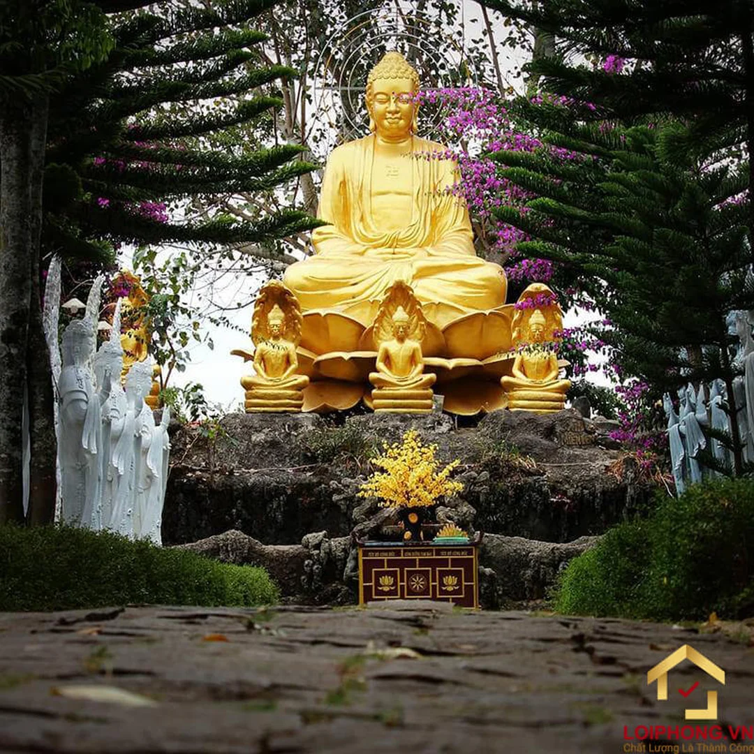 tượng quan âm chùa linh ẩn đà lạt trong hành trình du lịch tâm linh