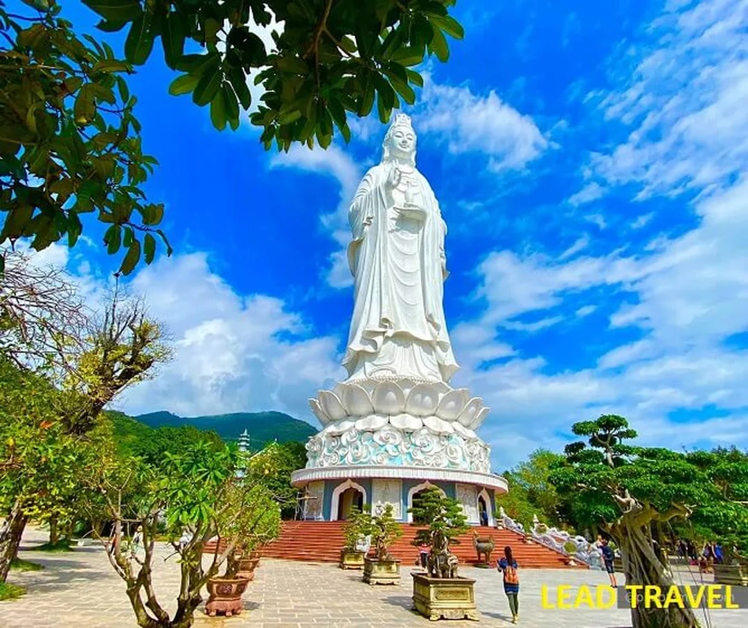 tượng quan âm chùa linh ứng đà nẵng và quần thể chùa Linh Ứng Sơn Trà