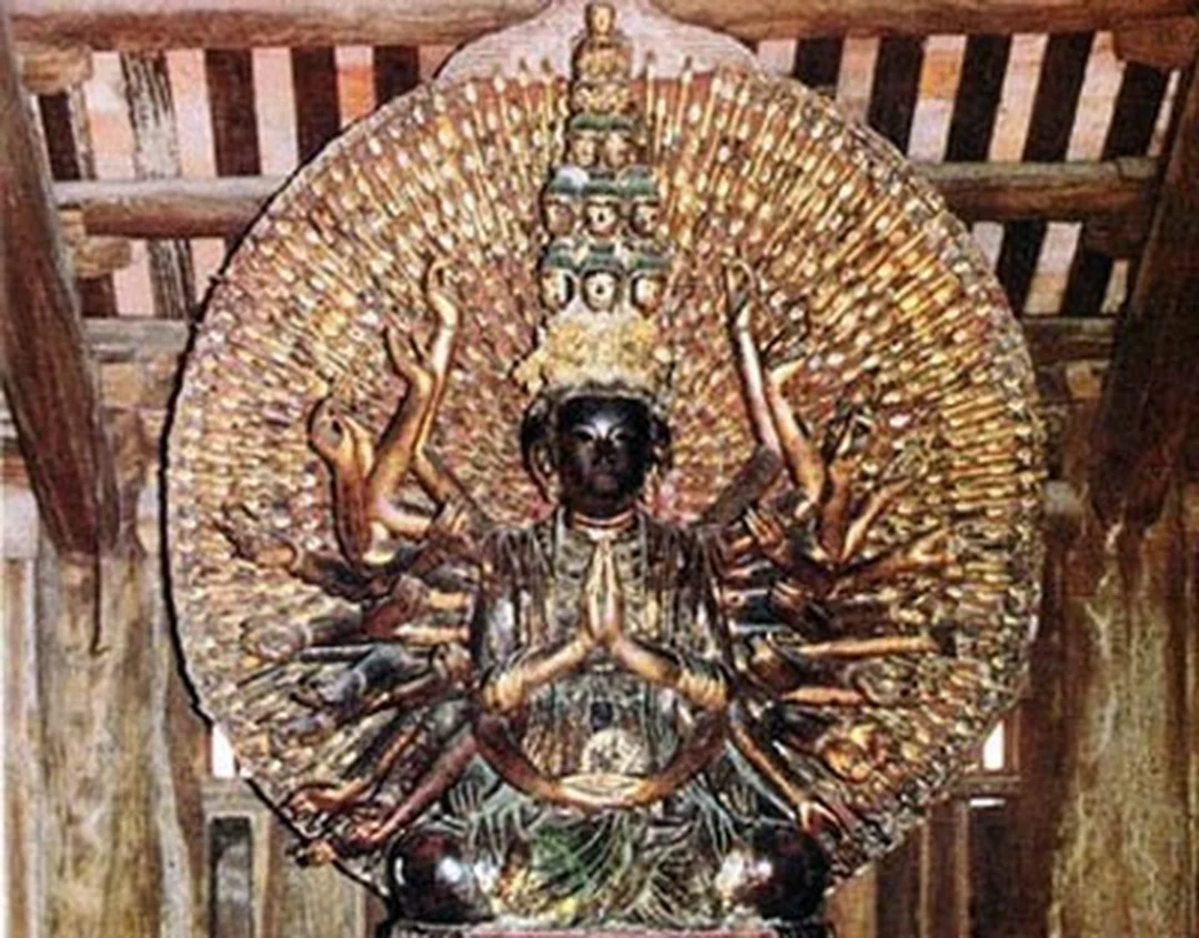 tượng quan âm nghìn mắt nghìn tay chùa bút tháp bảo vật quốc gia