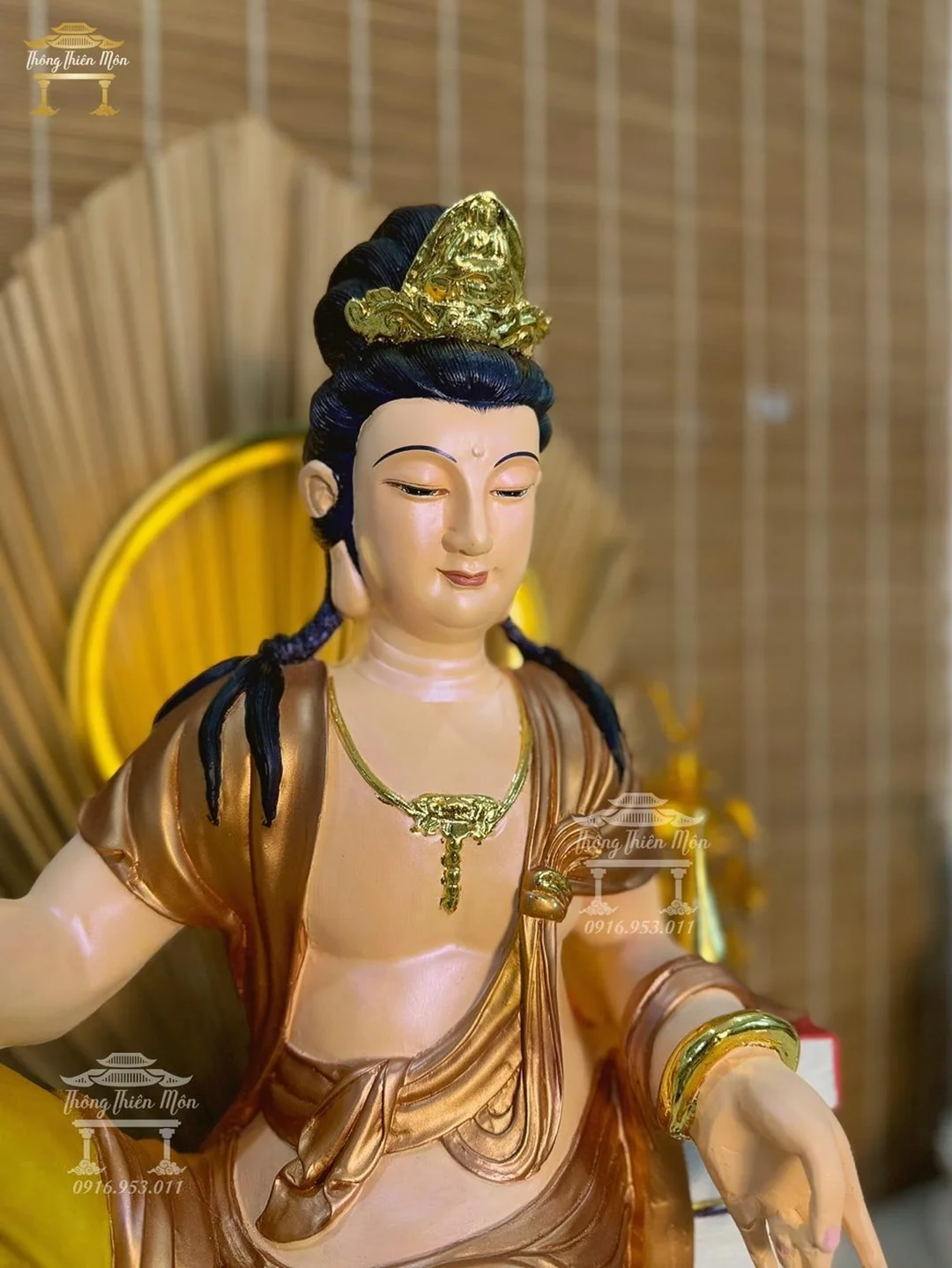 tượng quan âm tự tại dáng ngồi an nhiên bằng đá