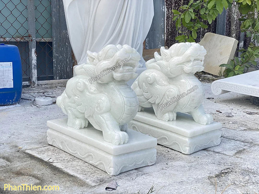 Tỳ hưu đá tự nhiên cỡ lớn tỳ hưu đá tự nhiên cỡ lớn chạm khắc sắc nét