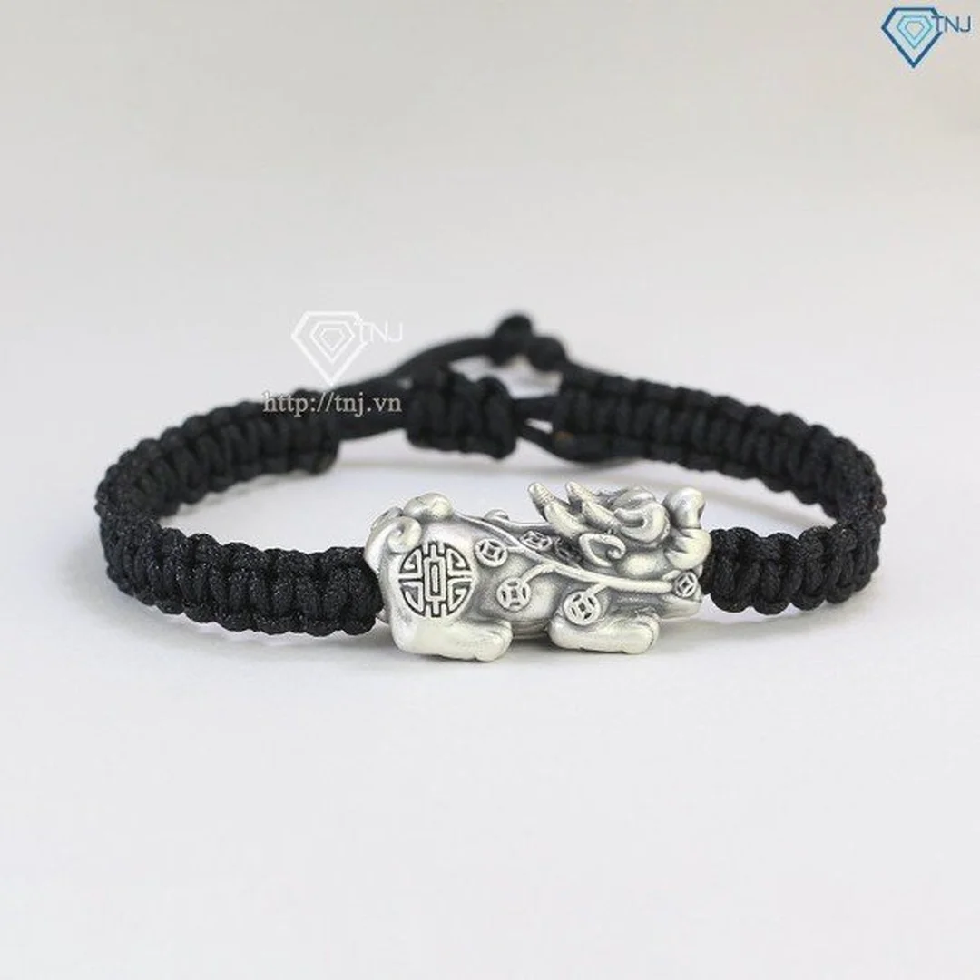 vòng tay tỳ hưu pnj charm vàng 24k dây đỏ