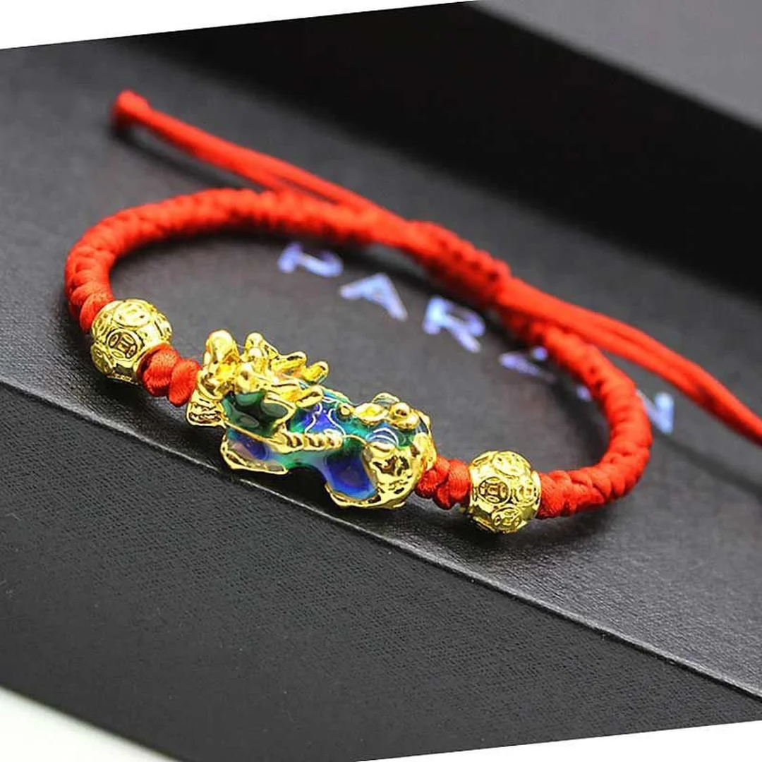 vòng tay tỳ hưu pnj đeo trên cổ tay